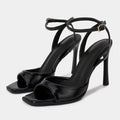 עקב שחור מבריק עם רצועת קרסול דגם Skylar