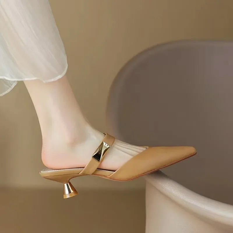 סנדל עקב שפיץ דגם Wells